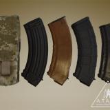 В подсумок помещаются любые магазины серии АК